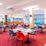 Qubus Hotel 3*