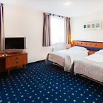 Qubus Hotel Glogow (Glogow)