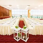 Qubus Hotel