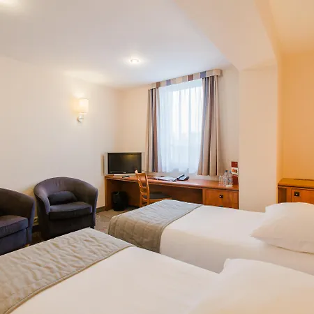 Qubus Hotel Hlohov,