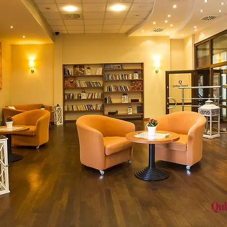 Hotel Qubus 3*