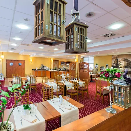 Hotel Qubus 3*
