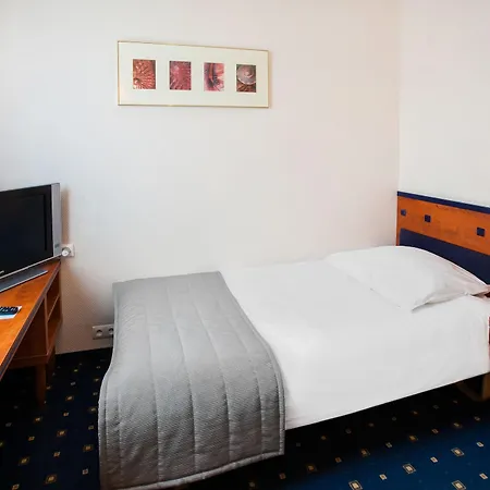 Qubus Hotel Hlohov,