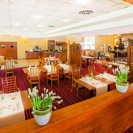 Qubus Hotel Głogów