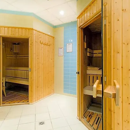 Hotel Qubus 3*