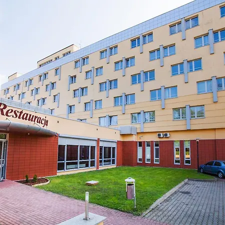 Hotel Qubus 3*