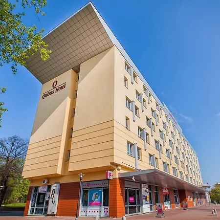 Qubus Hotel 3*