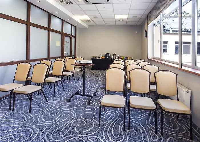 Qubus 3* Glogow (Glogow)