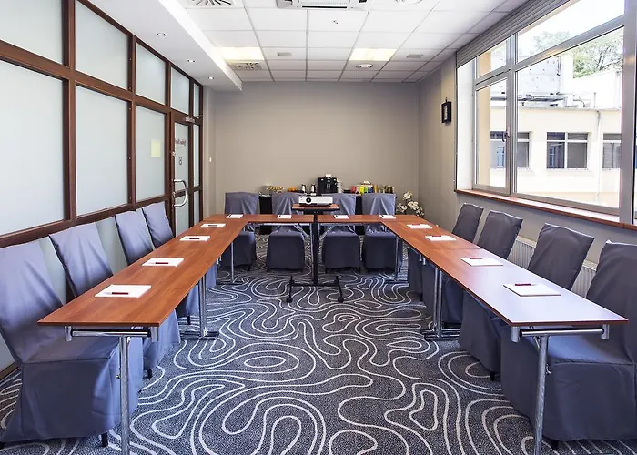 Qubus Hotel Glogow (Glogow)